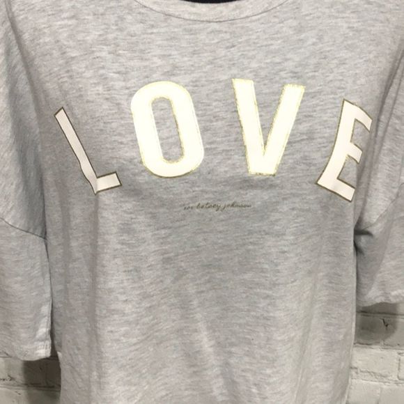 Betsey Johnson LOVE Cropped Tee Boxy Casual Fit - Picture 2 of 7